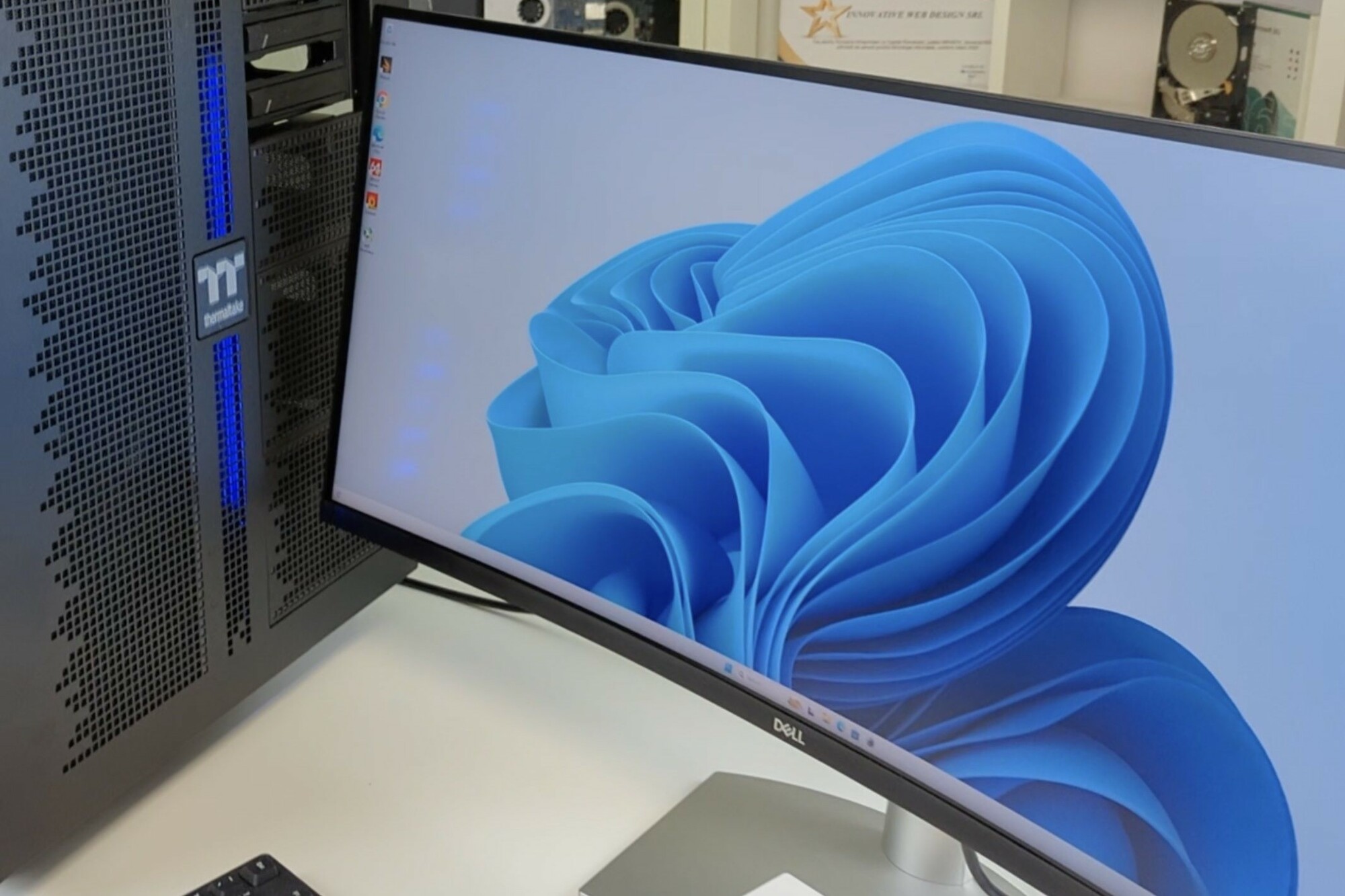 27 inch monitor
